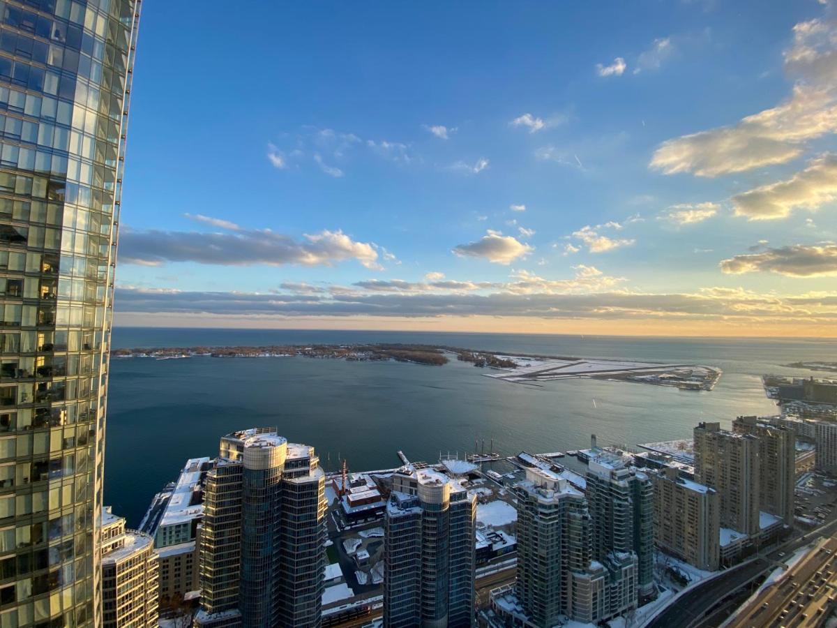 Cozy 2 Bedroom Free Parking Downtown Toronto 1Min Scotiabank Arena Tff Cn Tower Rogers Centre Union Station Exterior foto