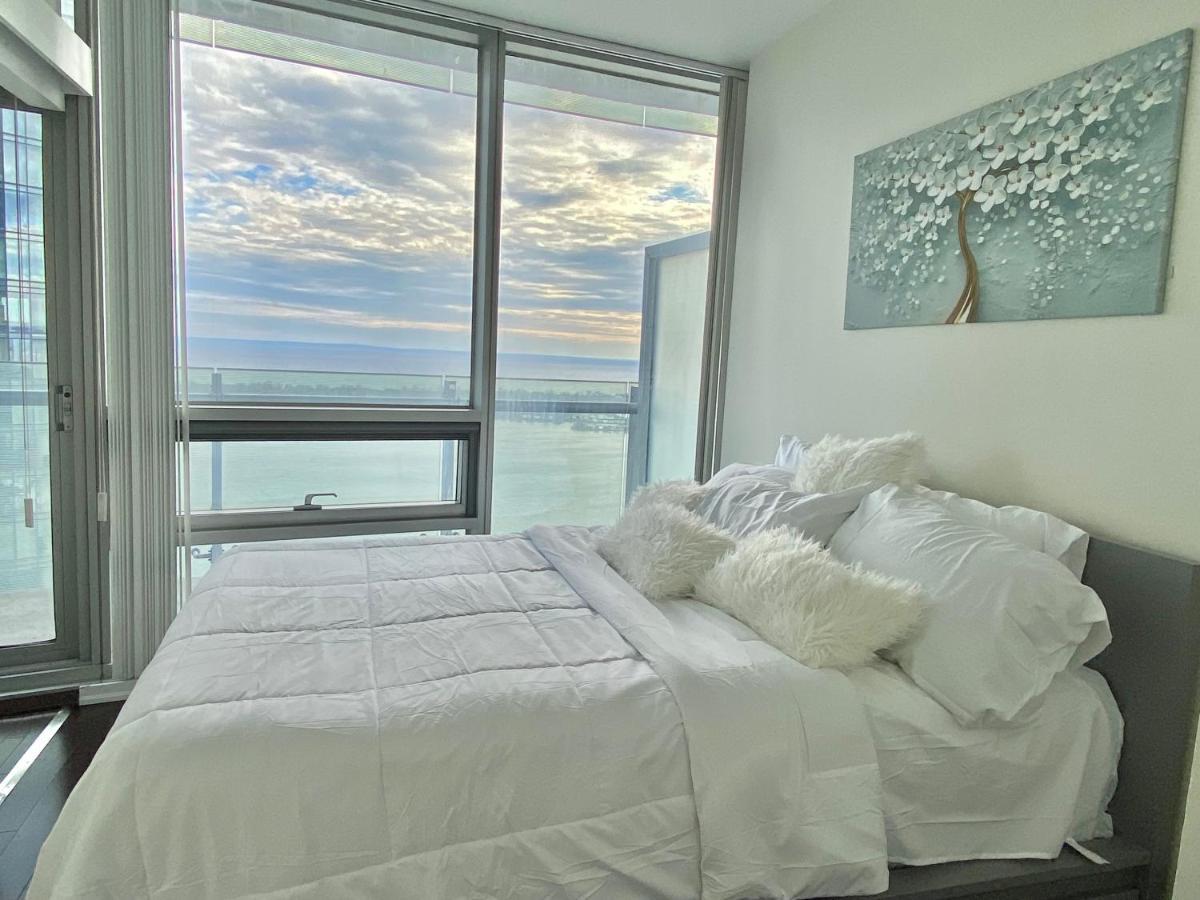 Cozy 2 Bedroom Free Parking Downtown Toronto 1Min Scotiabank Arena Tff Cn Tower Rogers Centre Union Station Exterior foto